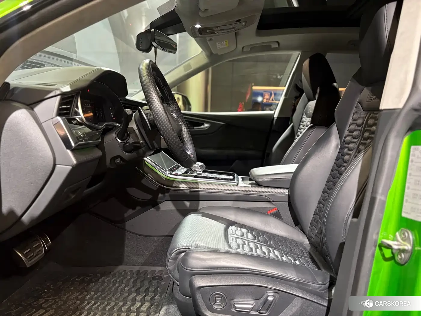 Audi RS Q8 id 4669291 из Китая 23