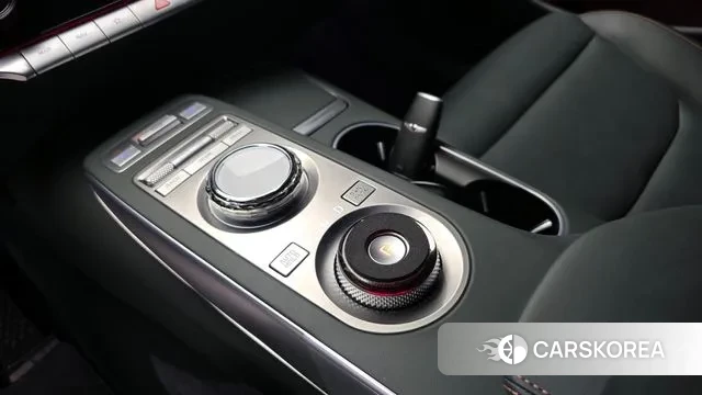 Genesis GV70 id 3031463 из Кореи 19