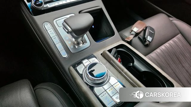 Genesis G90 id 3924683 из Кореи 19