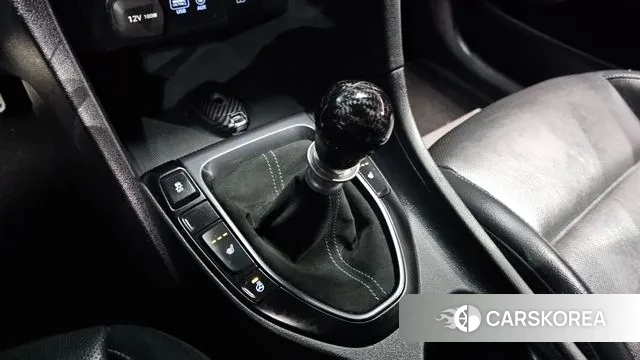 Hyundai Veloster (JS) id 3520451 из Кореи 19