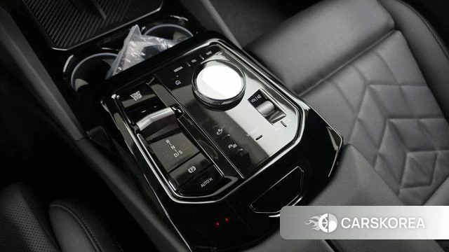 BMW 5 Series (G60) id 4783412 из Кореи 32