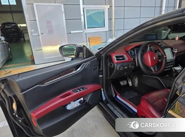 Maserati Ghibli id 3515346 из Кореи 11