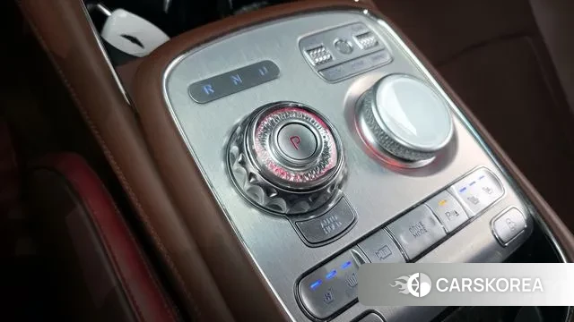 Genesis G90 (RS4) id 3442818 из Кореи 19