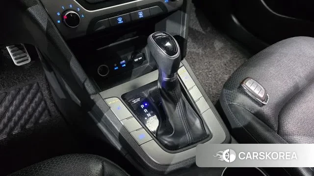 Hyundai Avante AD id 3325239 из Кореи 19