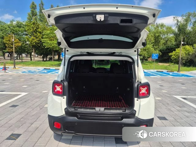 Jeep Renegade id 4585940 из Кореи 19