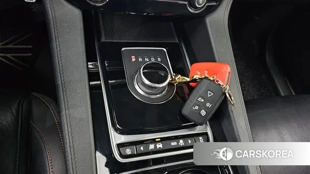 Jaguar F-PACE id 3429030 из Кореи 19