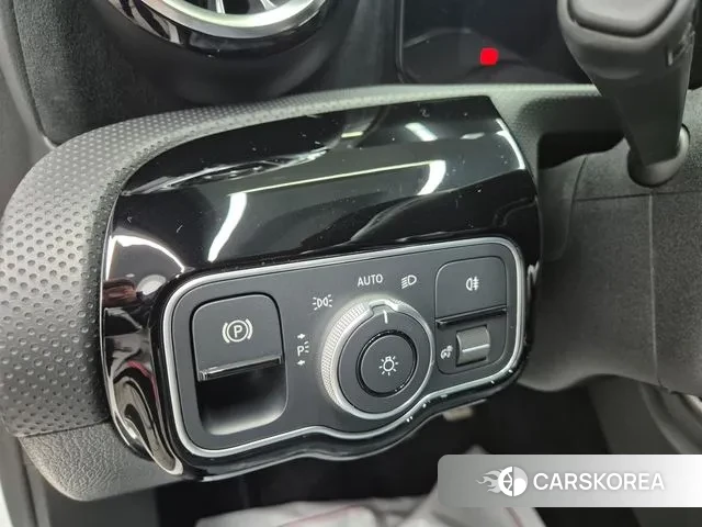 Mercedes-Benz A-Class W177 id 3416262 из Кореи 18