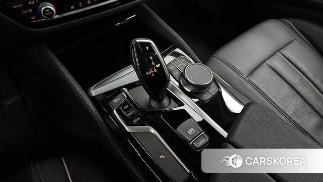 BMW 5 Series (G30) id 4416856 из Кореи 32