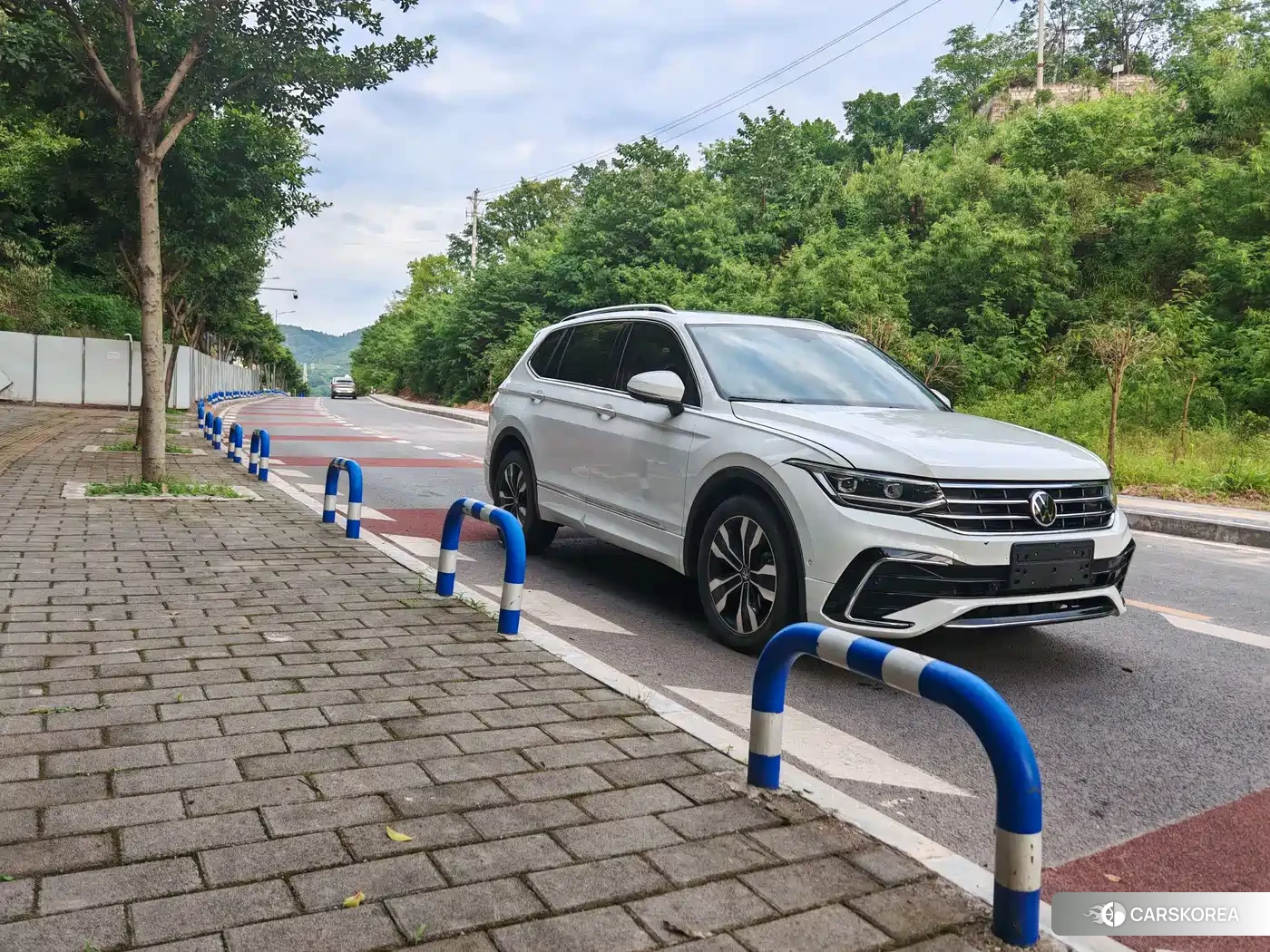 Volkswagen Tiguan L id 4628075 из Китая 9