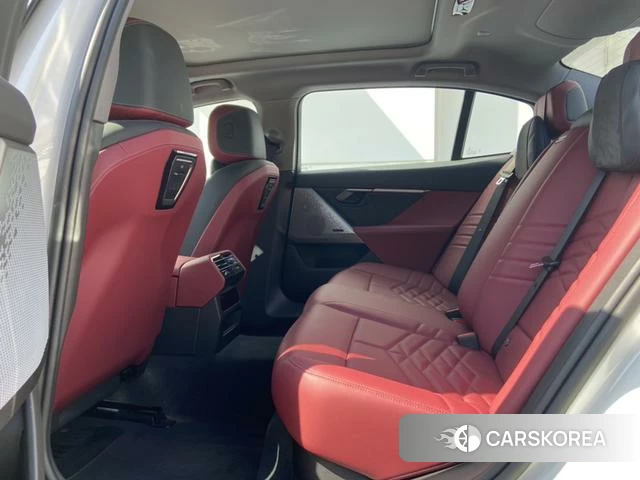 BMW i5 id 4182605 из Китая 9