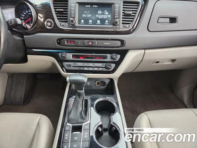 Kia The New Carnival id 2248962 из Кореи 19