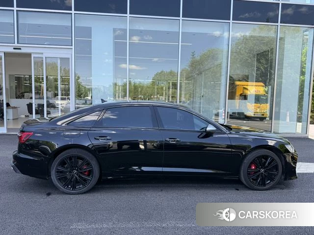 Audi A6L id 4278976 из Китая 14