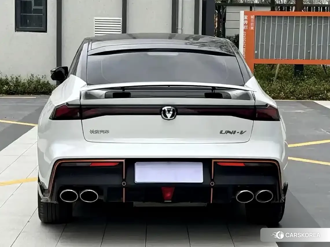 Chang'an Changan UNI-V id 4565265 из Китая 9