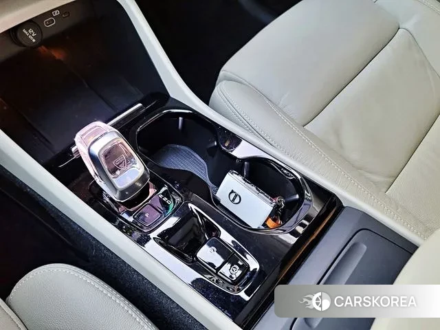 Volvo XC40 id 3610578 из Кореи 19