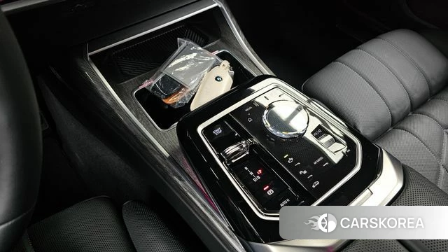 BMW i7 (G70) id 4655510 из Кореи 34