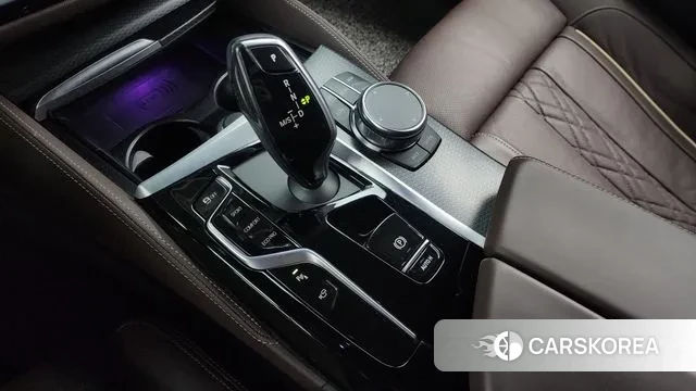 BMW 5 Series (G30) id 3447485 из Кореи 19