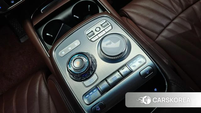 Genesis G90 (RS4) id 4591920 из Кореи 19