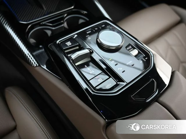 BMW 5 Series (G60) id 4749317 из Кореи 19