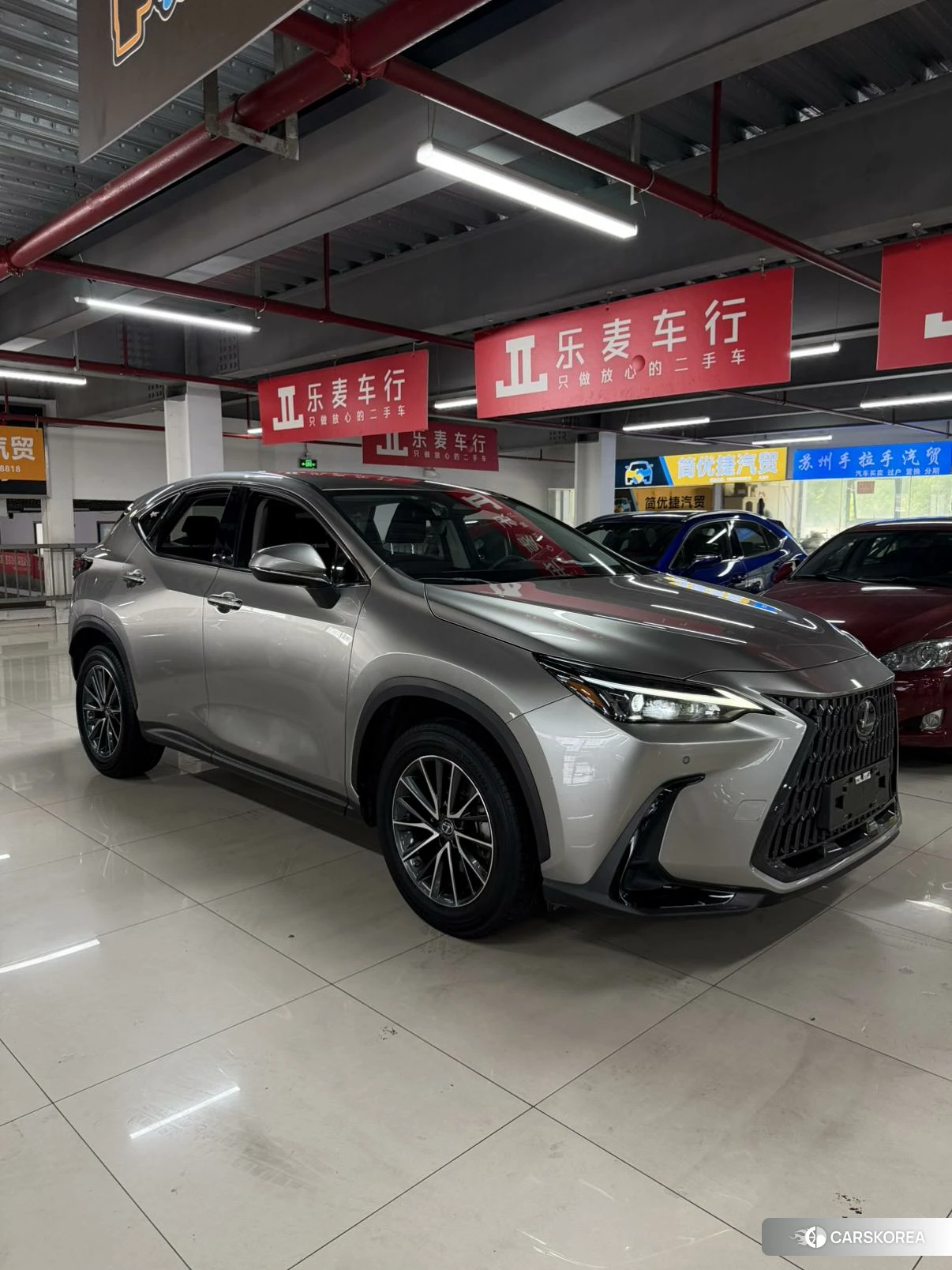 Lexus NX id 4413314 из Китая 16
