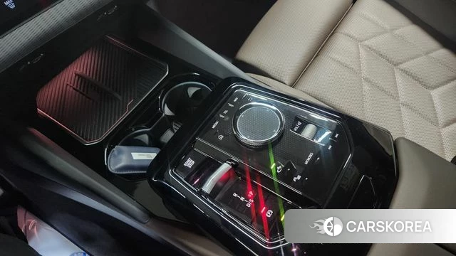 BMW 5 Series (G60) id 3786751 из Кореи 19