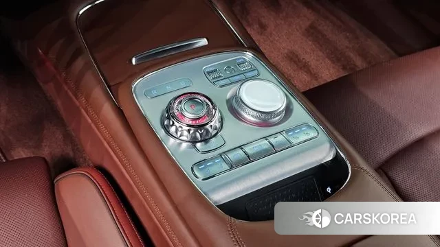 Genesis G90 (RS4) id 3031638 из Кореи 19