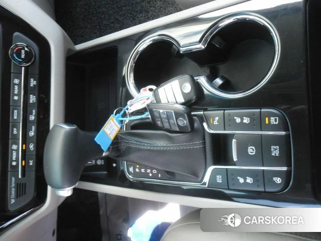 Kia The New Carnival id 4694147 из Кореи 19