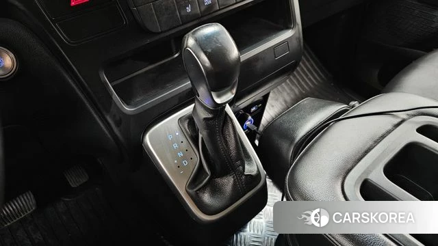 Hyundai Staria id 4224348 из Кореи 32