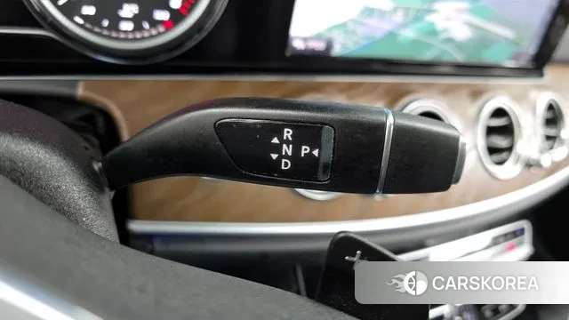 Mercedes-Benz E-Class W213 id 3666549 из Кореи 19