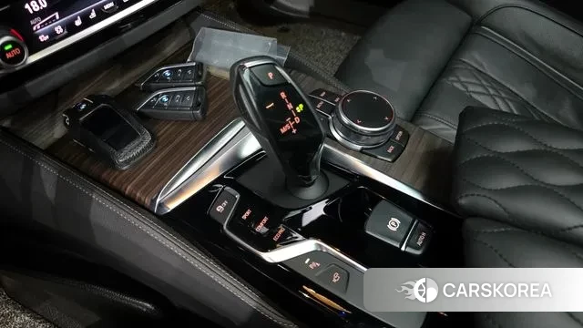 BMW 5 Series (G30) id 2991402 из Кореи 19