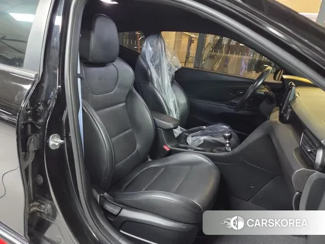 Hyundai Veloster (JS) id 3459775 из Кореи 19