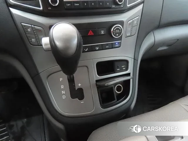 Hyundai The New Grand Starex id 3748501 из Кореи 19