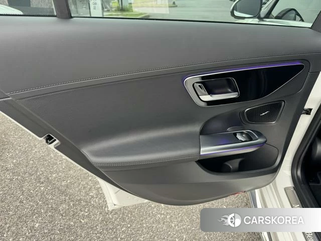 Mercedes-Benz C-class PHEV id 4256888 из Китая 16