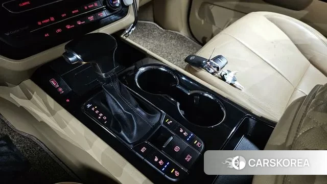 Kia The New Carnival id 3703751 из Кореи 19