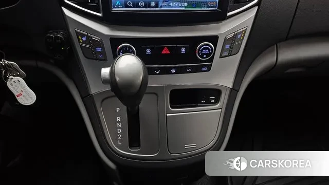 Hyundai The New Grand Starex id 3588385 из Кореи 19