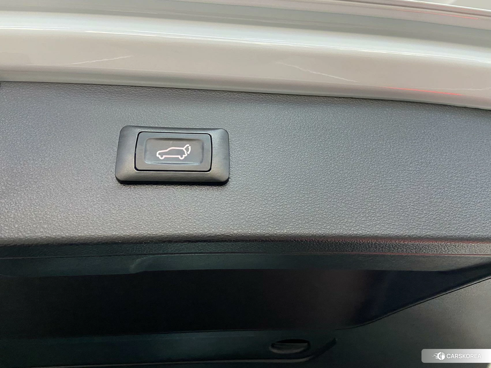 Audi Q2L id 4467376 из Китая 27