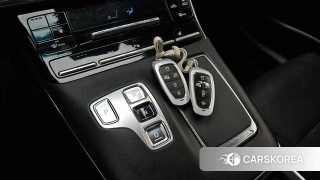 Hyundai The New Grandeur IG id 4389244 из Кореи 31