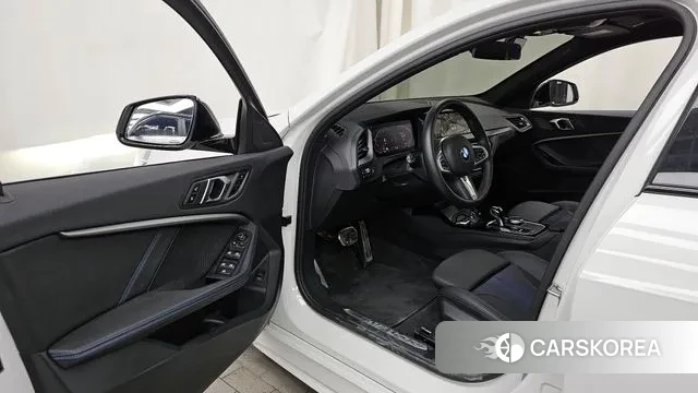 BMW 1 Series (F40) id 3610470 из Кореи 19