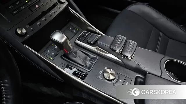 Lexus New IS300 id 3494397 из Кореи 19