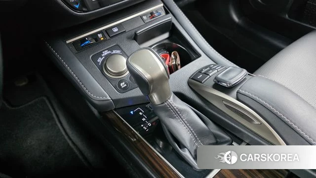 Lexus New ES300h id 3912024 из Кореи 19