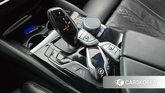 BMW 5 Series (G30) id 4325791 из Кореи 32