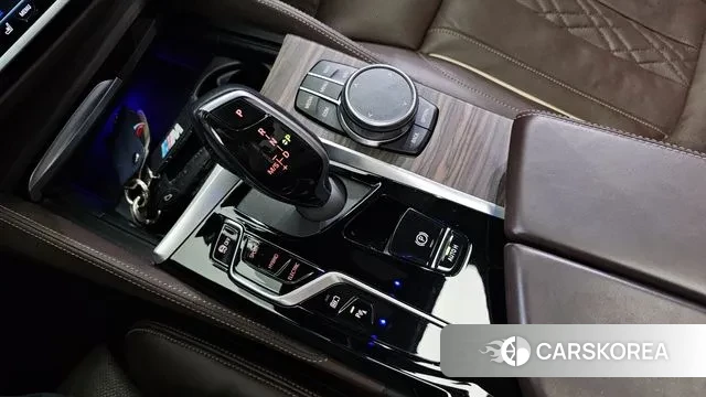 BMW 5 Series (G30) id 2999559 из Кореи 19