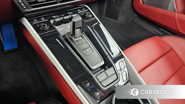 Porsche 911(992) id 4527616 из Кореи 32