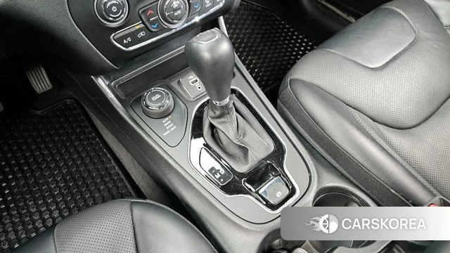 Jeep Cherokee (KL) id 3910102 из Кореи 19