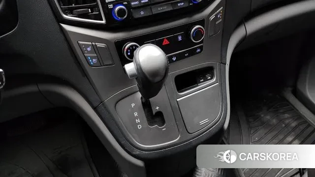 Hyundai The New Grand Starex id 3515036 из Кореи 19