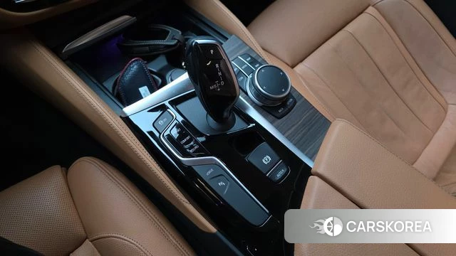 BMW 5 Series (G30) id 3965985 из Кореи 19