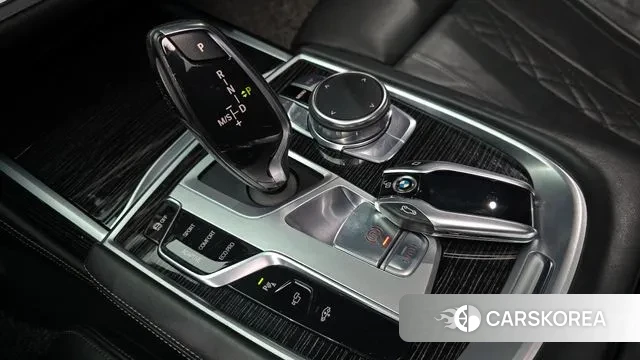 BMW 7 Series (G11) id 3789839 из Кореи 19