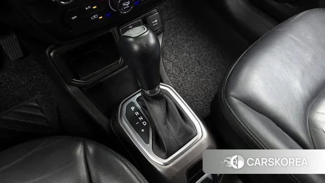 Jeep Renegade id 3170992 из Кореи 19