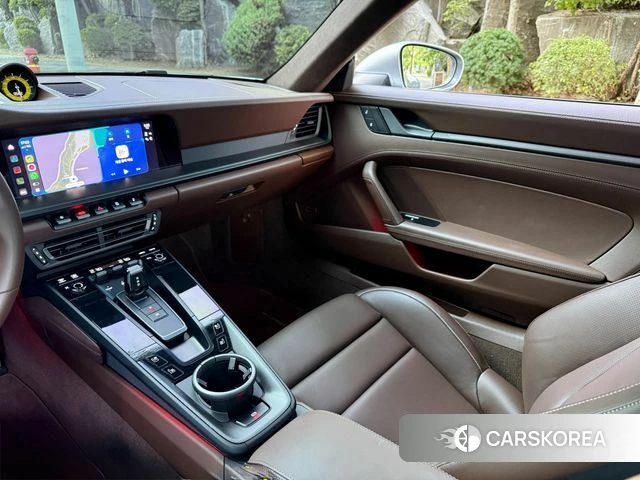 Porsche 911(992) id 4898489 из Кореи 17
