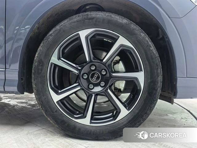 Audi Q3 Sportback id 4261981 из Китая 27