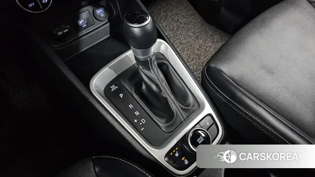 Hyundai Venue id 3748136 из Кореи 19